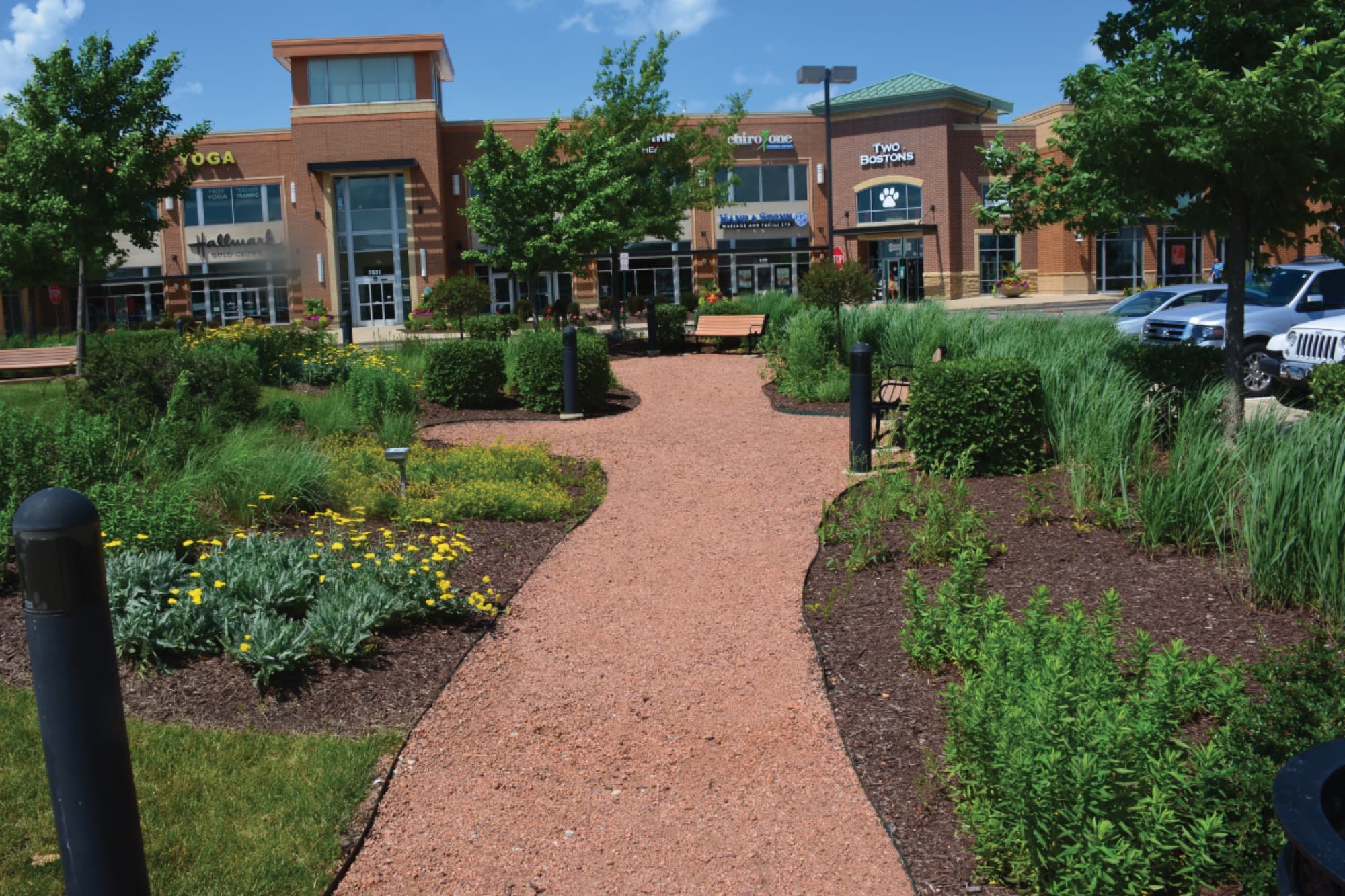 Prairie Pointe Retail Center — photo 1