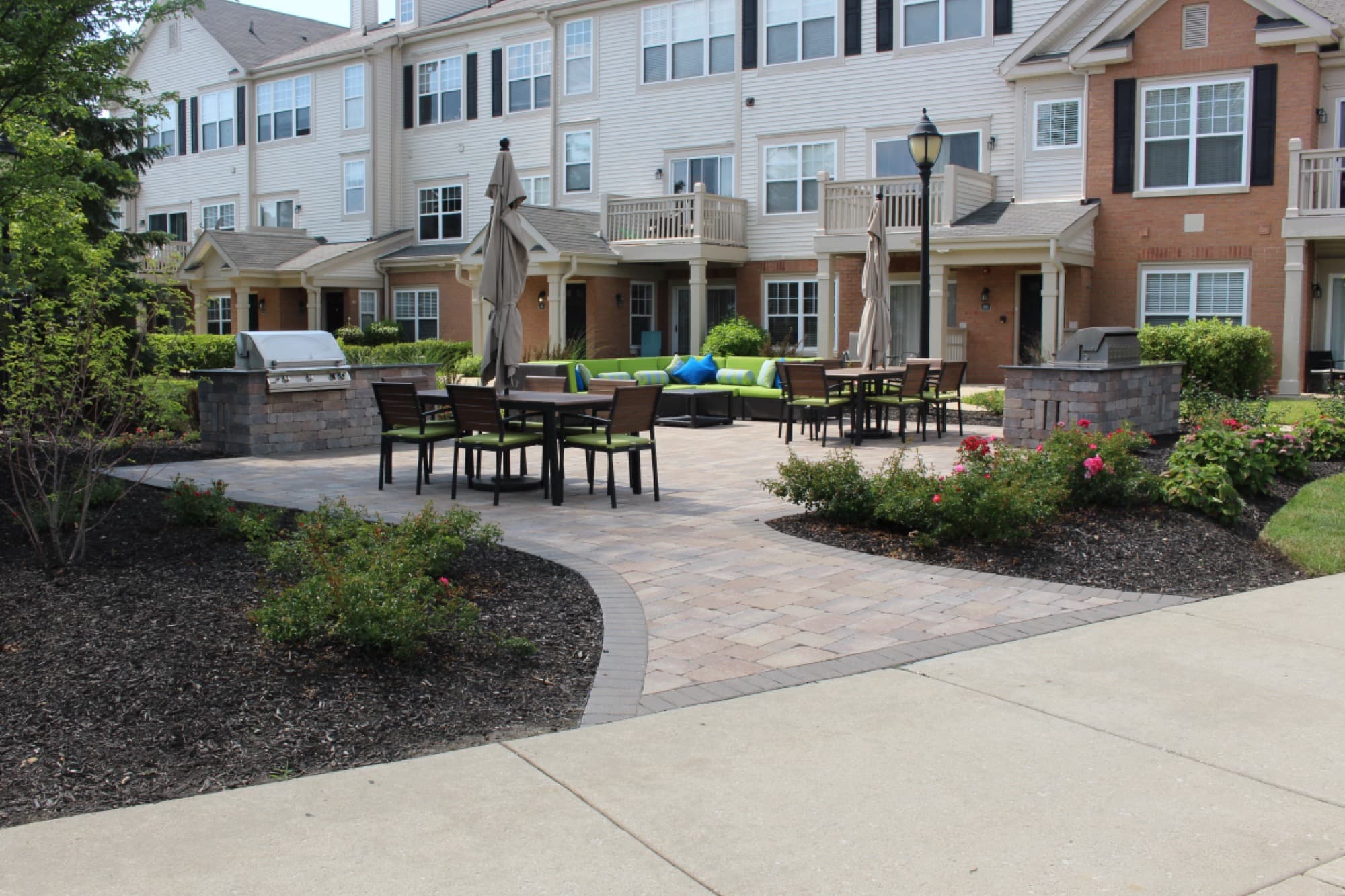 Prairie Pointe Retail Center — featured photo