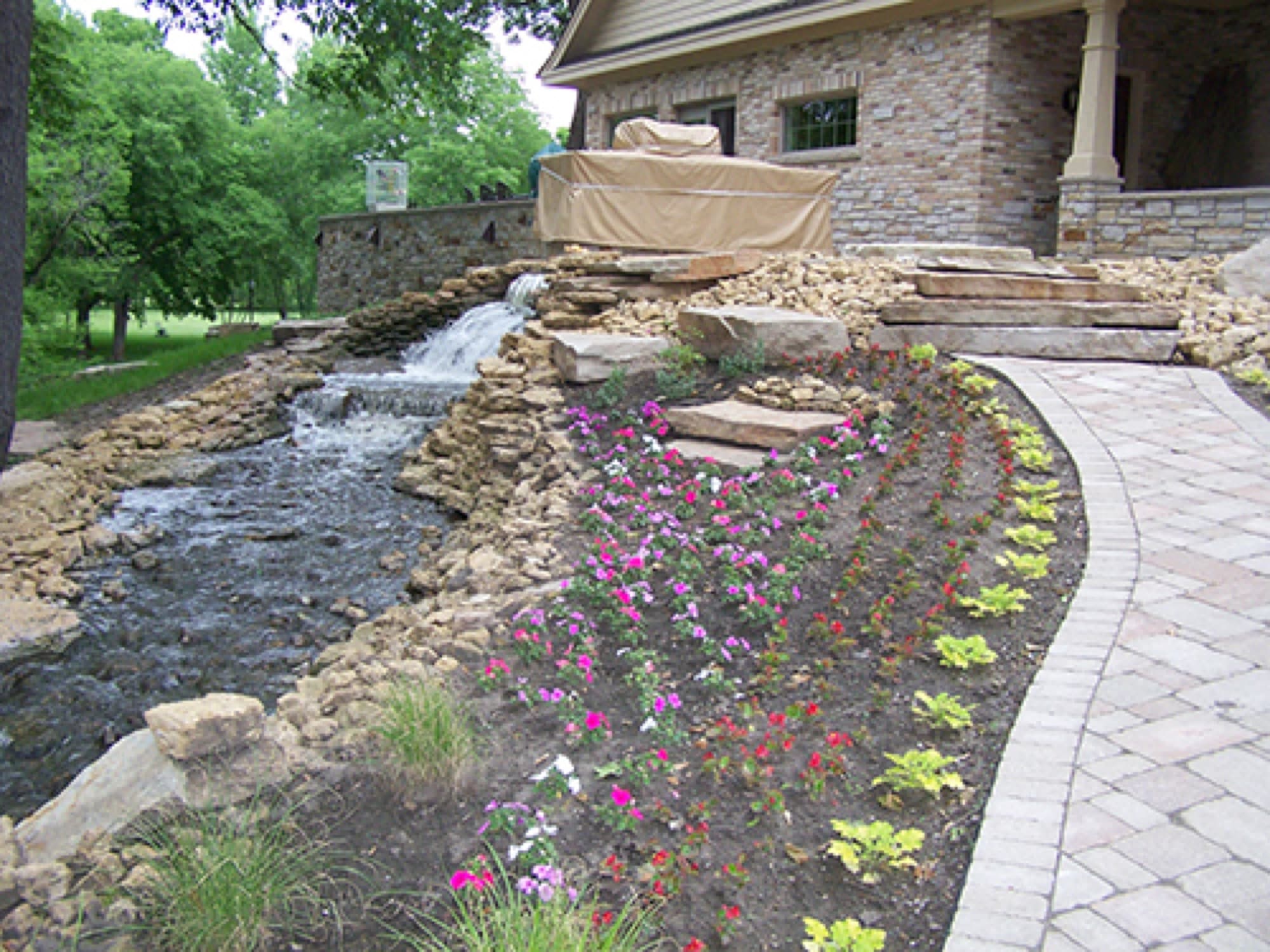 Stonegate Courtyard — featured photo
